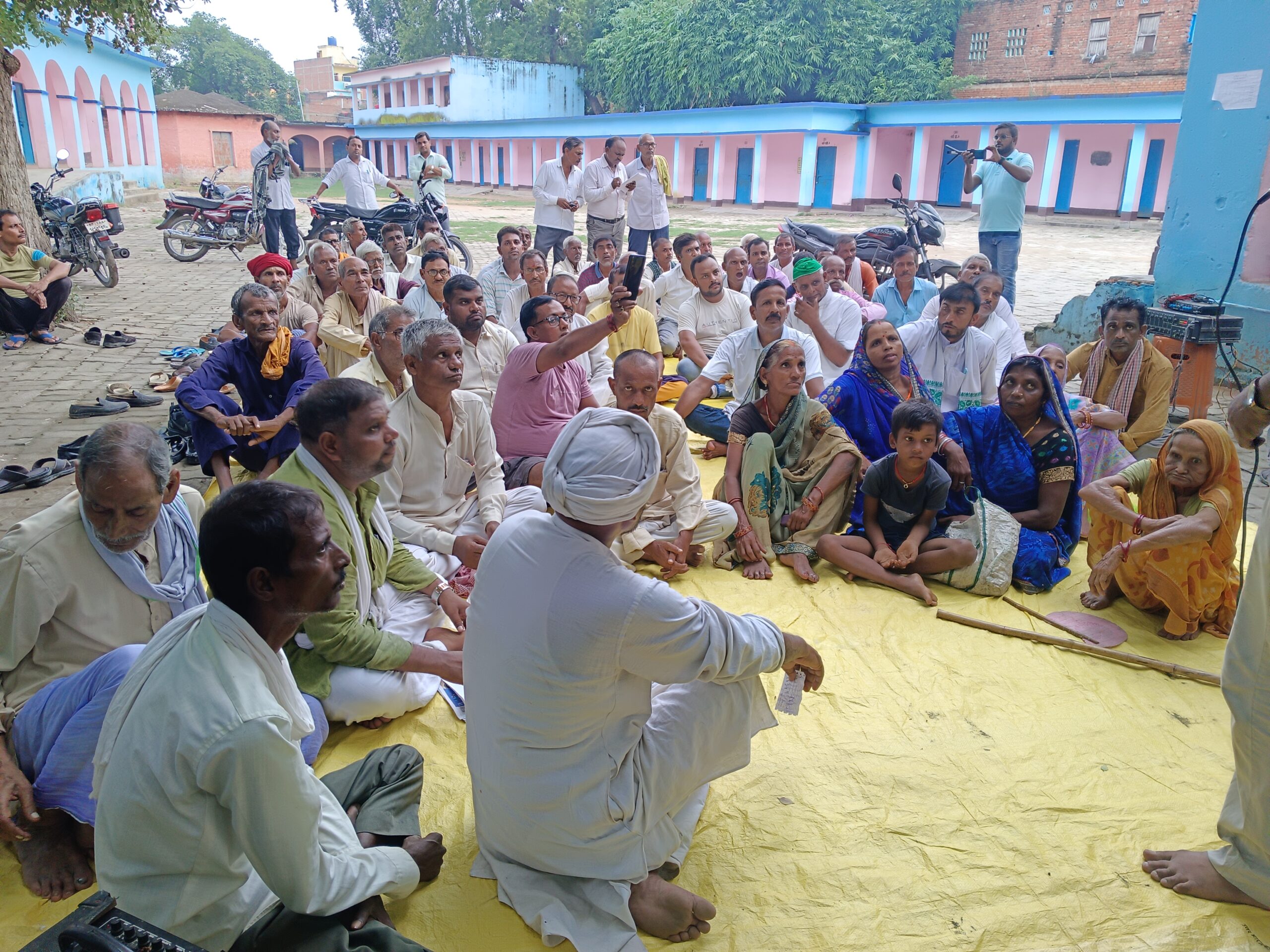 स्मार्ट मीटर के विरोध में दिखायी एकजुटता